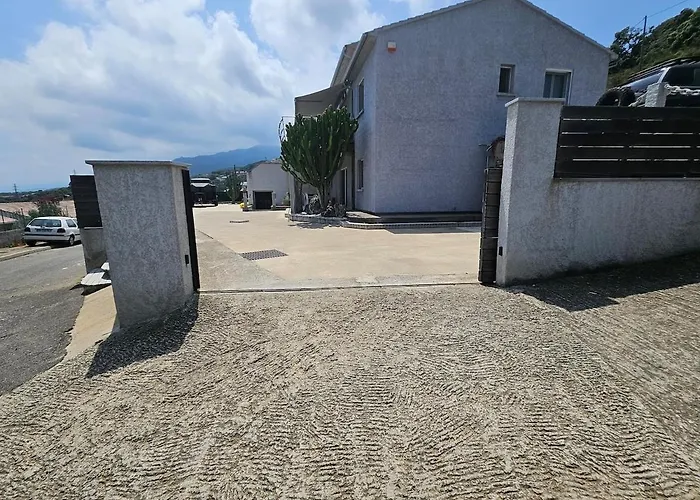 Paradiso 4 People * Furiani